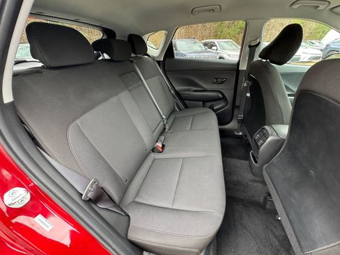 Used 2025 Hyundai Kona SEL image 35