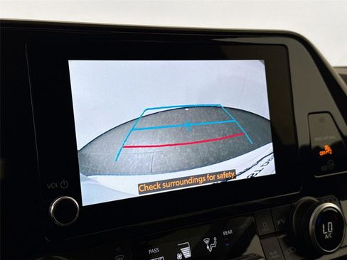 Certified 2025 Toyota Highlander XLE AWD/4WD image 25