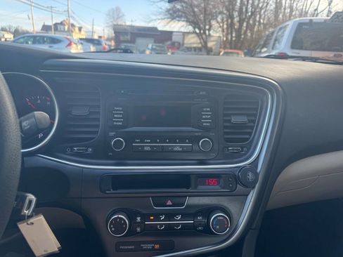 Used 2014 Kia Optima LX image 24