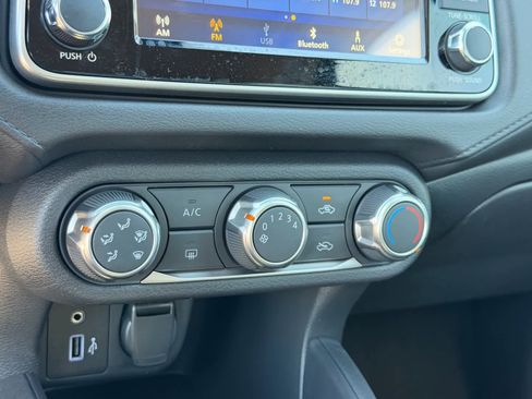 New 2025 Nissan Versa S image 20