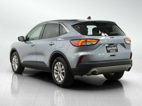 Used 2022 Ford Escape SE w/ Convenience Package image 3