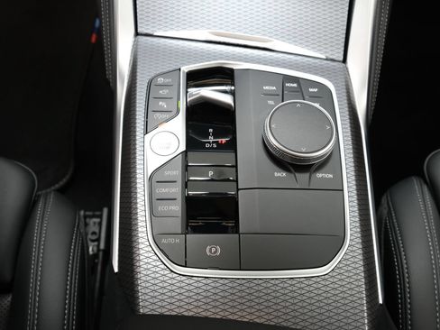 Used 2025 BMW 440i xDrive Coupe w/ Premium Package AWD/4WD image 23