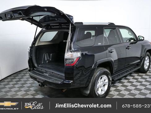 Used 2021 Toyota 4Runner SR5 AWD/4WD image 24