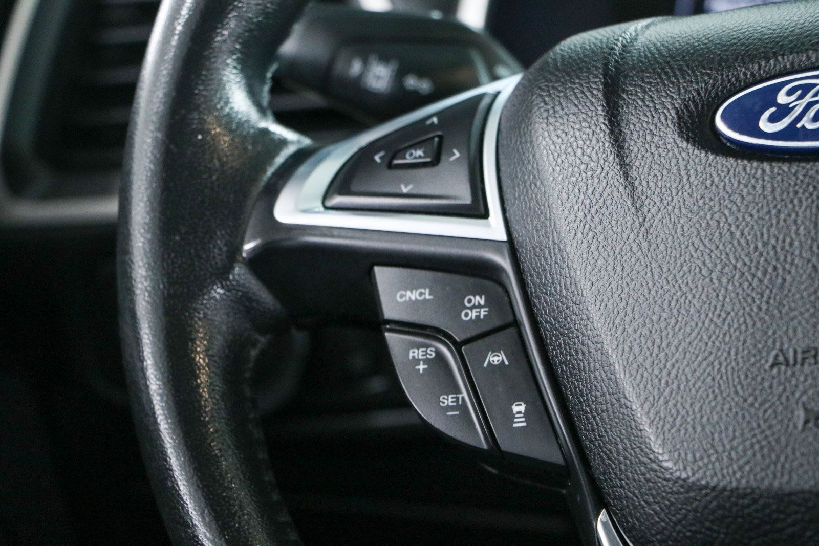 Used 2021 Ford Edge SEL w/ Convenience Package FWD image 13