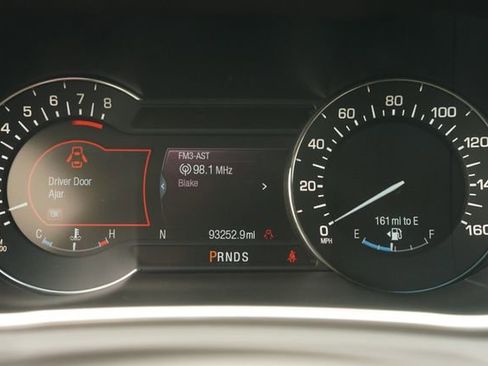 Used 2016 Lincoln MKX Reserve w/ Technology Package FWD image 25