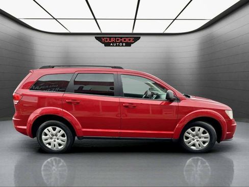Used 2020 Dodge Journey SE FWD image 6