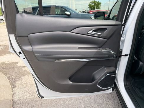 New 2026 Chevrolet Traverse LT w/ Enhanced Driving Package FWD image 20