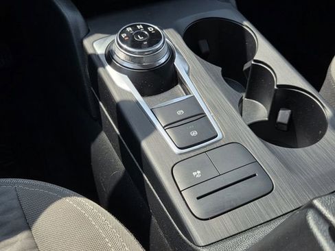 Used 2021 Ford Escape SE image 14