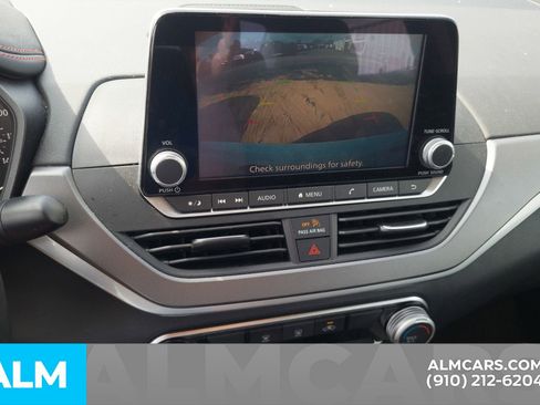 Used 2025 Nissan Altima 2.5 SR image 8