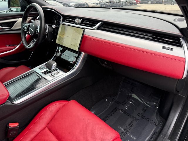 Used 2021 Jaguar XF R-Dynamic SE AWD/4WD image 37