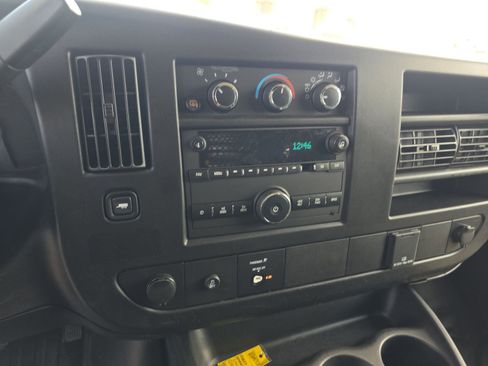 Used 2024 Chevrolet Express 2500 w/ Driver Convenience Package RWD image 12