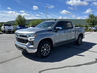 Used 2023 Chevrolet Silverado 1500 LT w/ Z71 Off-Road Package AWD/4WD video 3
