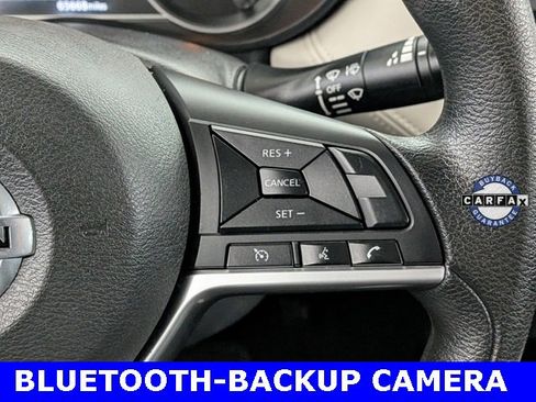 Used 2020 Nissan Versa SV w/ Trunk Package image 25