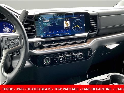 Used 2024 Chevrolet Silverado 1500 LT AWD/4WD image 10