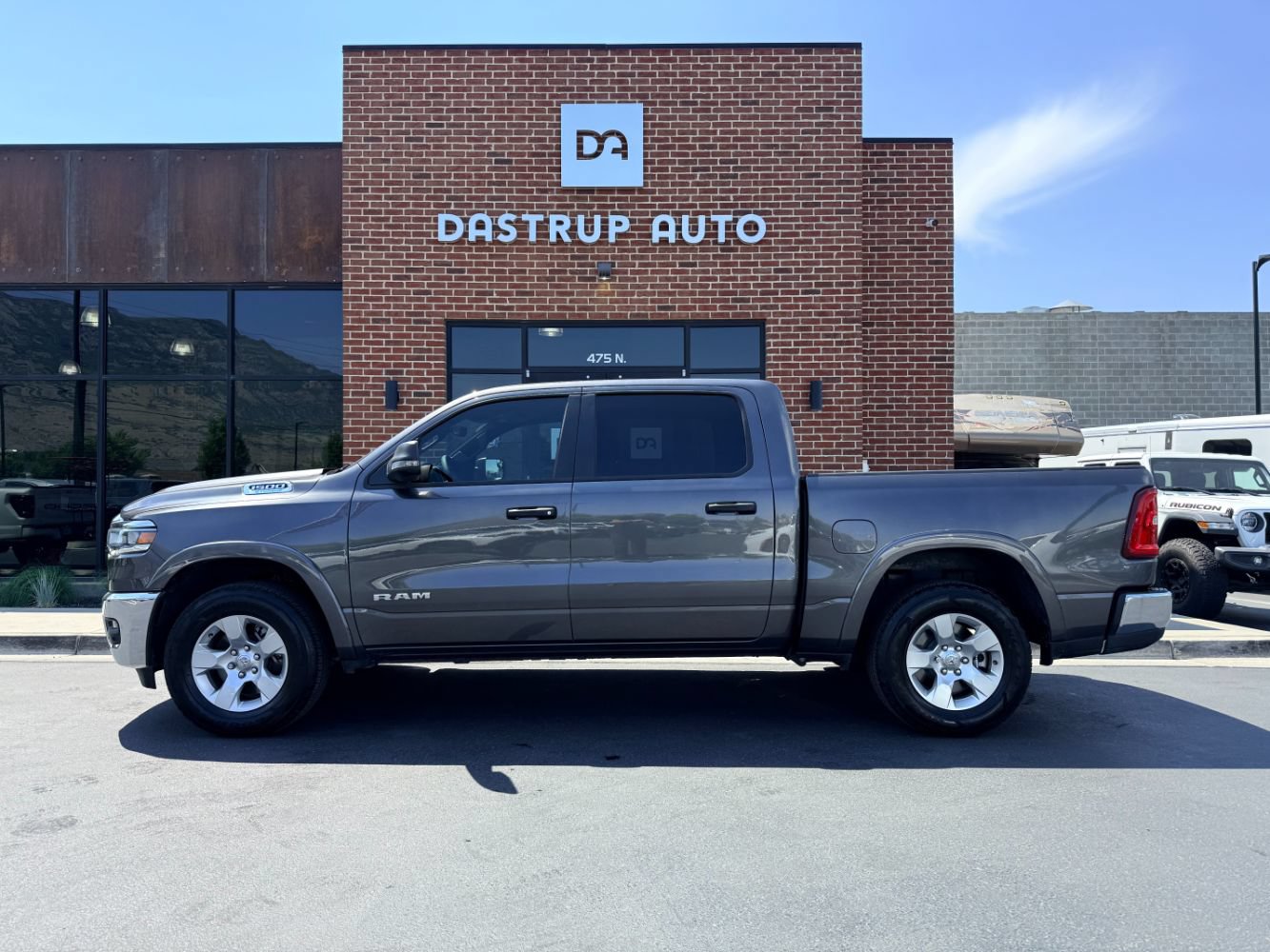 Used 2025 RAM 1500 Big Horn AWD/4WD image 5