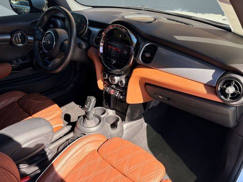 Used 2023 MINI Cooper S w/ Signature Upholstery Package image 27