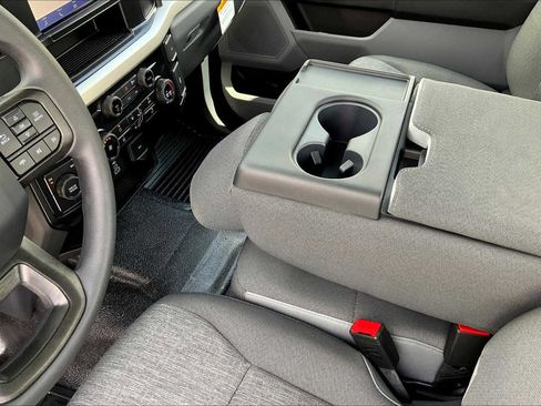 New 2026 Ford F250 XL w/ XL Chrome Package image 7