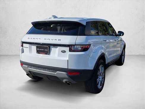 Used 2017 Land Rover Range Rover Evoque SE Premium image 5