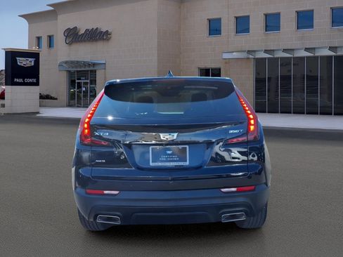 Certified 2023 Cadillac XT4 Luxury w/ Cold Weather Package FWD image 6