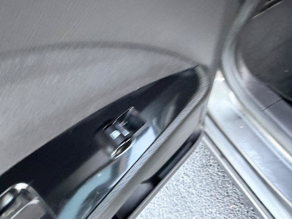 Used 2016 Ford Fusion SE FWD image 11