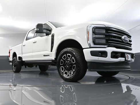 Used 2025 Ford F250 Platinum AWD/4WD image 57