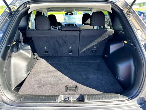 Used 2019 Jeep Cherokee Latitude w/ Popular Appearance Group image 22