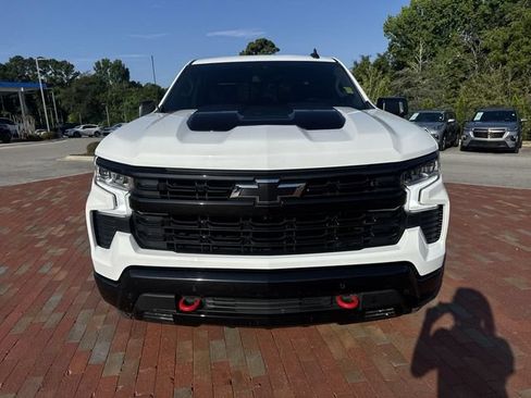 Used 2024 Chevrolet Silverado 1500 LT Trail Boss w/ LT Trail Boss Premium Package AWD/4WD image 25