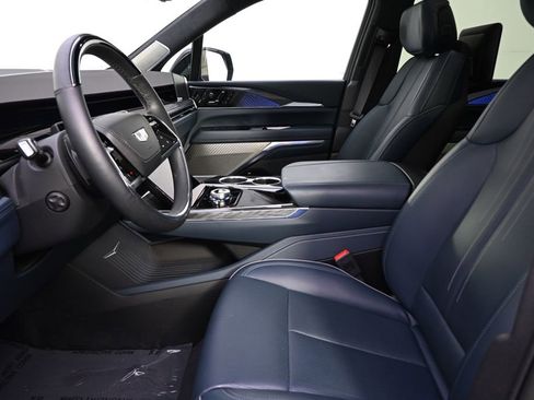 New 2025 Cadillac Escalade IQ Luxury 2 AWD/4WD image 13
