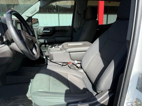 Used 2019 GMC Sierra 1500 4x4 Crew Cab w/ Convenience Package image 10