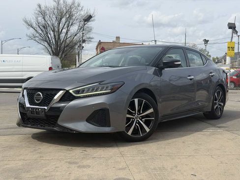 Used 2022 Nissan Maxima SL image 1