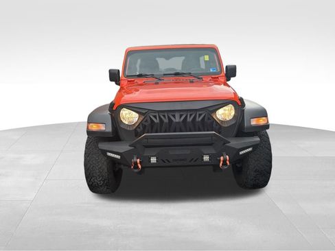 Used 2019 Jeep Wrangler Unlimited Sport S image 2
