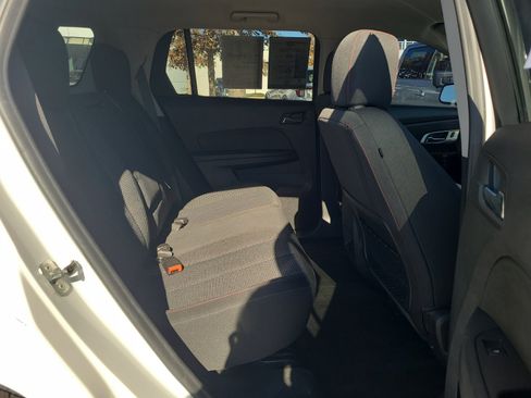 Used 2017 GMC Terrain SLE image 18