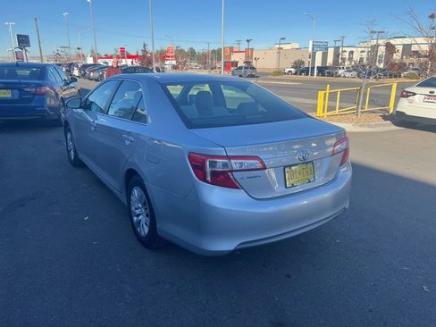 Used 2012 Toyota Camry LE image 7