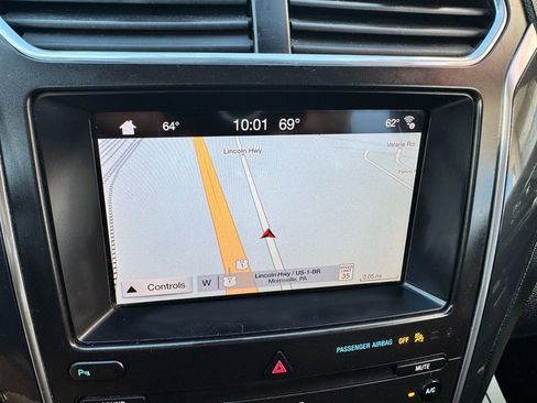 Used 2019 Ford Explorer Sport image 21