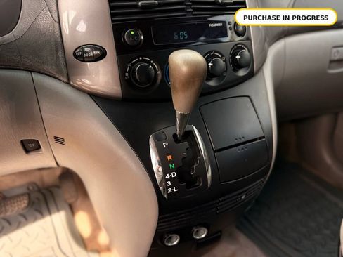 Used 2009 Toyota Sienna CE FWD image 17