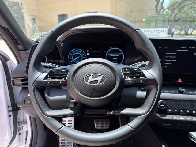 New 2025 Hyundai Elantra SEL FWD image 8