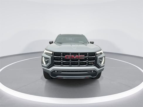 Used 2026 GMC Canyon AT4 image 3