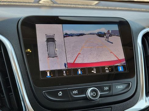 Used 2024 Chevrolet Equinox LT FWD image 14