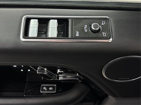 Used 2019 Land Rover Range Rover AWD/4WD image 41