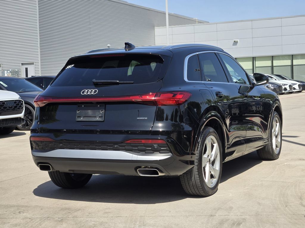Used 2025 Audi Q5 Prestige AWD/4WD image 8
