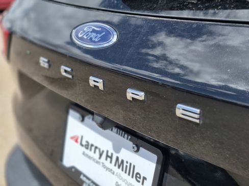 Used 2025 Ford Escape ST-Line image 21