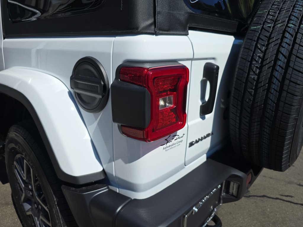 New 2026 Jeep Wrangler Unlimited Sahara AWD/4WD image 33