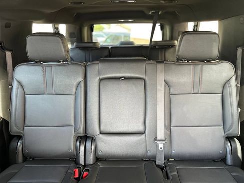 Used 2026 Chevrolet Suburban RST AWD/4WD image 25