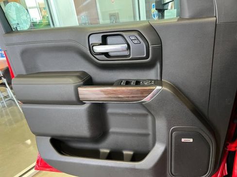 Used 2021 Chevrolet Silverado 1500 LT Trail Boss w/ Convenience Package II AWD/4WD image 14