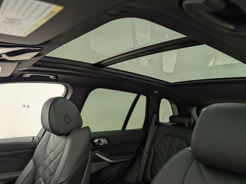 New 2026 BMW X5 xDrive40i w/ M Sport Package image 16