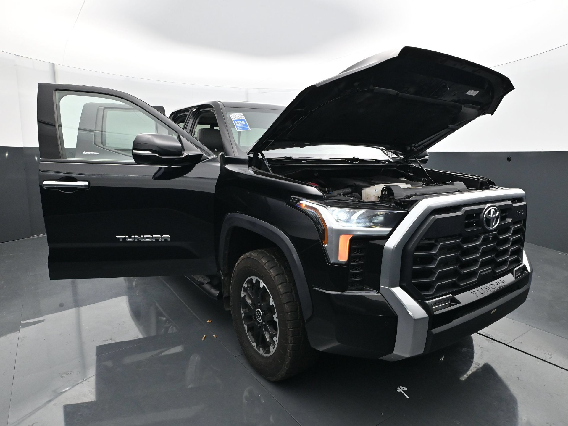 Used 2022 Toyota Tundra Limited AWD/4WD image 40
