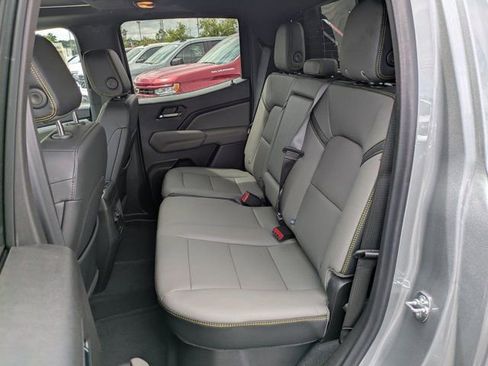 New 2025 Chevrolet Colorado ZR2 w/ Midnight Edition AWD/4WD image 13