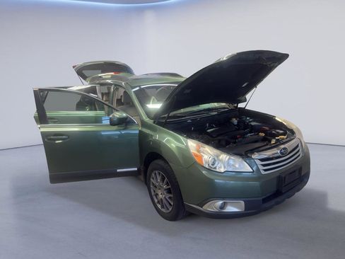 Used 2012 Subaru Outback 2.5i Premium AWD/4WD image 7