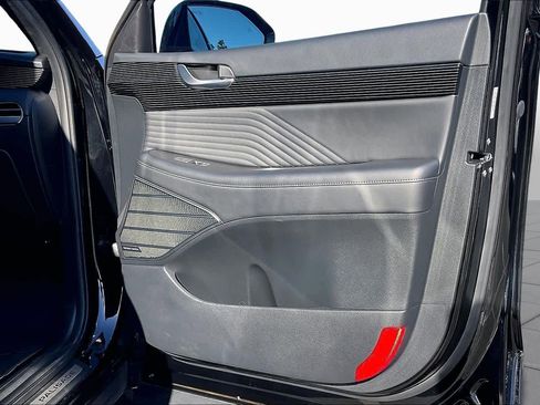 Used 2024 Hyundai Palisade Calligraphy image 23