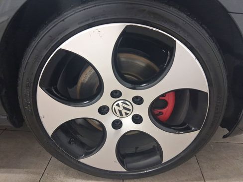 Used 2010 Volkswagen GTI 4-Door FWD image 11